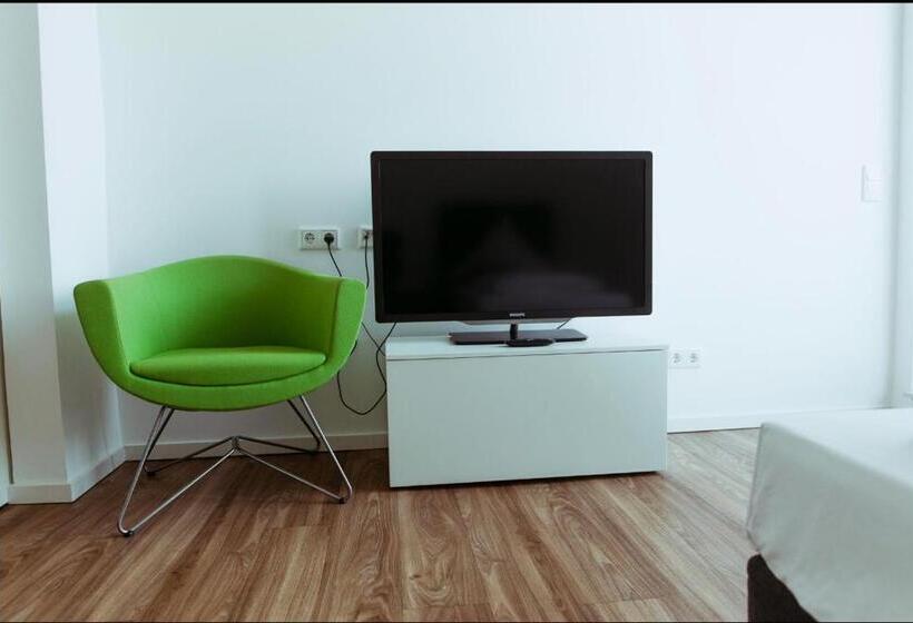 スタンダードスタジオ, Das Loft Apartments