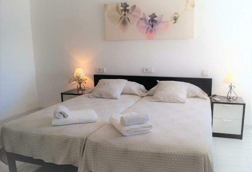 Havuz Manzaralı 1 Yatak Odalı Daire, Bungalow Playa D Or, 2