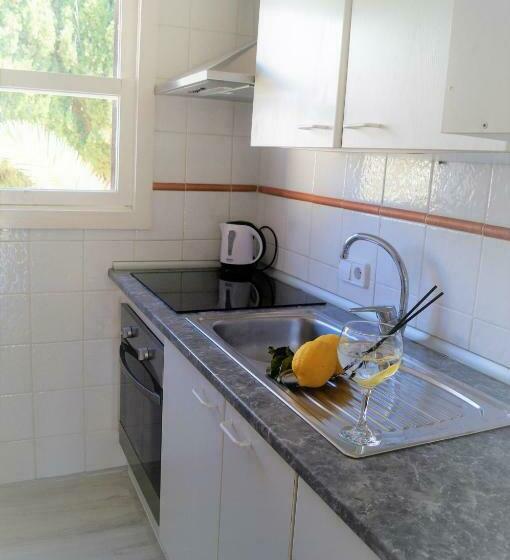 Havuz Manzaralı 1 Yatak Odalı Daire, Bungalow Playa D Or, 2