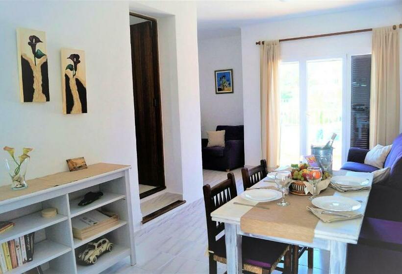 Havuz Manzaralı 1 Yatak Odalı Daire, Bungalow Playa D Or, 2