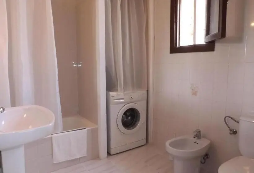 プールの見える1ベッドルームアパートメント, Bungalow Playa D Or, 2