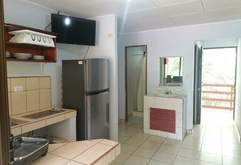 اتاق استاندارد سه نفره, Centro Vacacional Bancosta