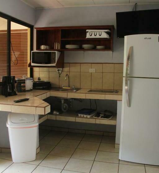 اتاق استاندارد سه نفره, Centro Vacacional Bancosta