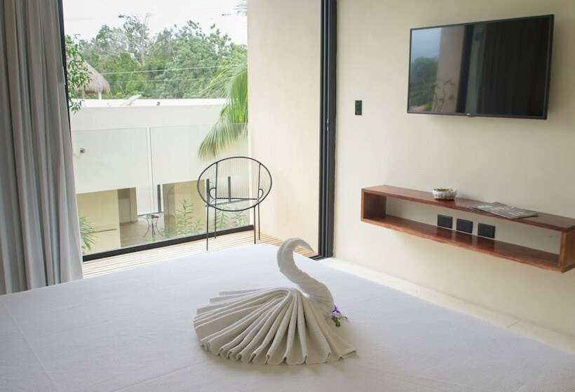 デラックスの４人部屋, Moonshine Tulum Hotel & Hostel