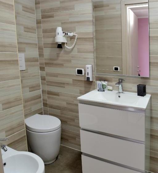 חדר סטנדרט לשלושה עם מרפסת, Bellavista Formia