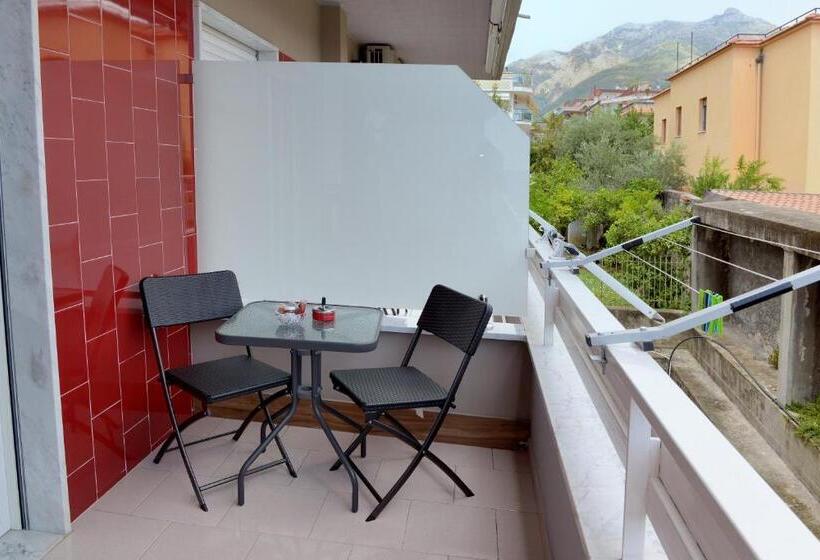 חדר סטנדרט לשלושה עם מרפסת, Bellavista Formia