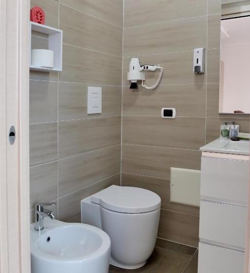 חדר סטנדרט לשלושה עם טרסה, Bellavista Formia