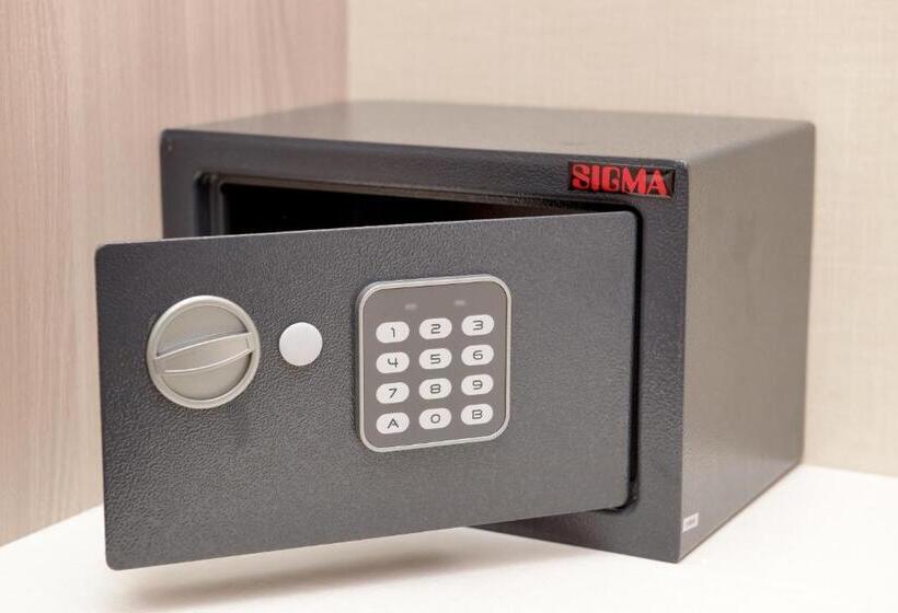 חדר סטנדרט לשלושה עם טרסה, Bellavista Formia