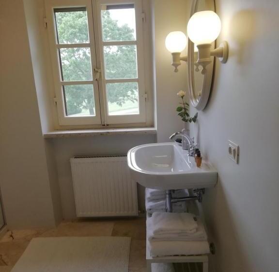 스탠다드 트리플 룸, Montauto Suites