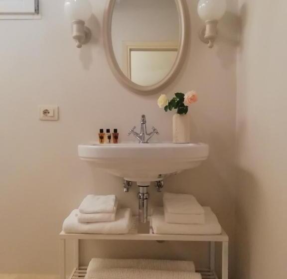 패밀리 룸, Montauto Suites