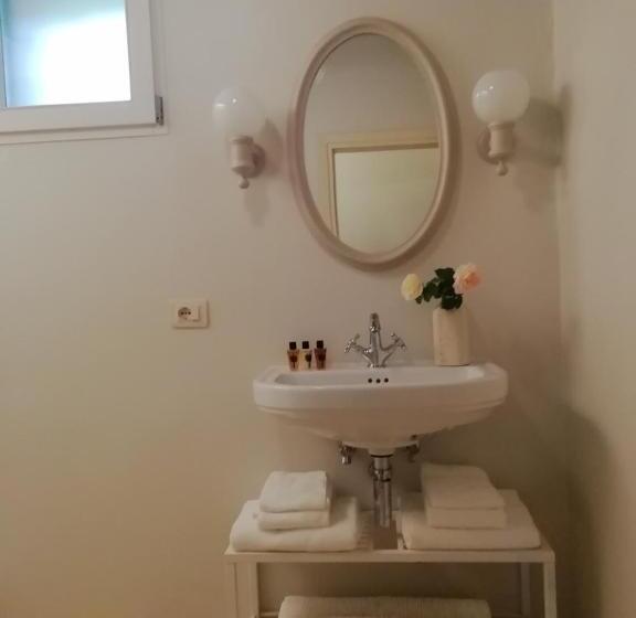 패밀리 룸, Montauto Suites