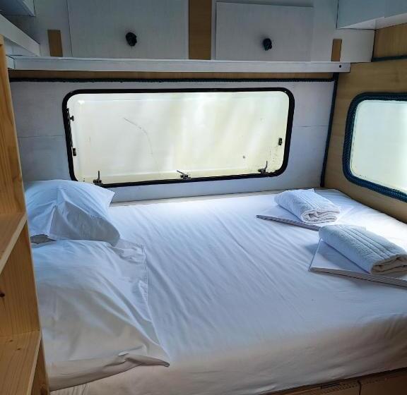 اتاق استاندارد, Hostel Trobenta In Oblak
