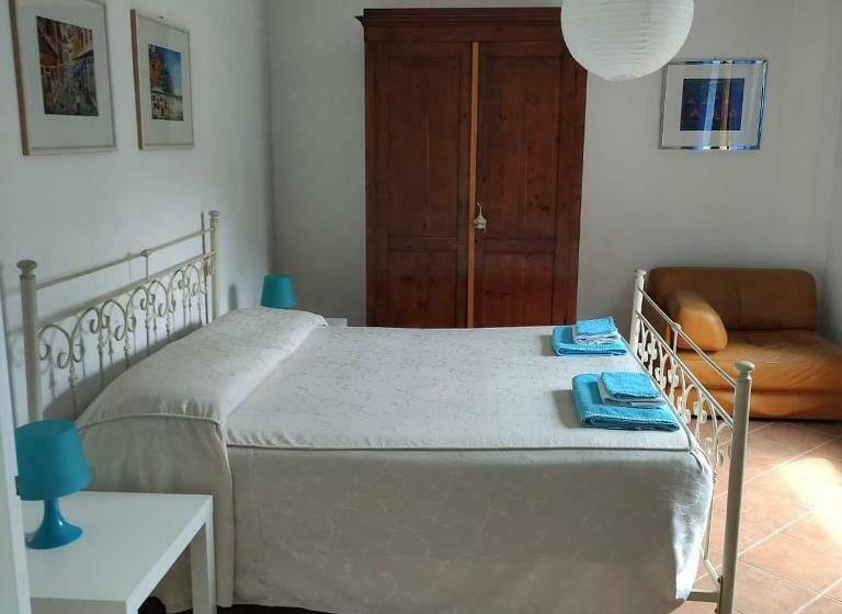 اتاق لوکس سه تخته, Il Carrubo B&b