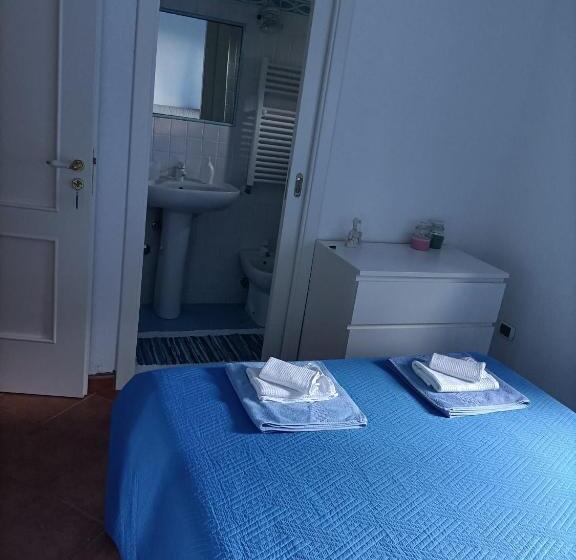 اتاق لوکس با چشمانداز دریا, Il Carrubo B&b