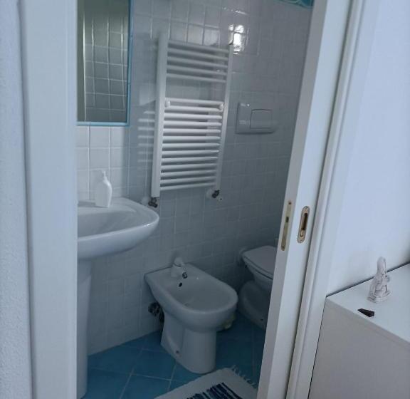 اتاق لوکس با چشمانداز دریا, Il Carrubo B&b