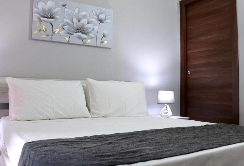 Номер Стандарт с Балконом, 13 Garden Rooms