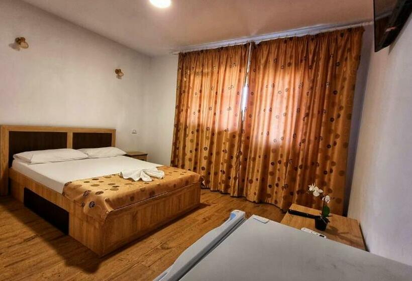 Номер Deluxe, Pensiunea Harly