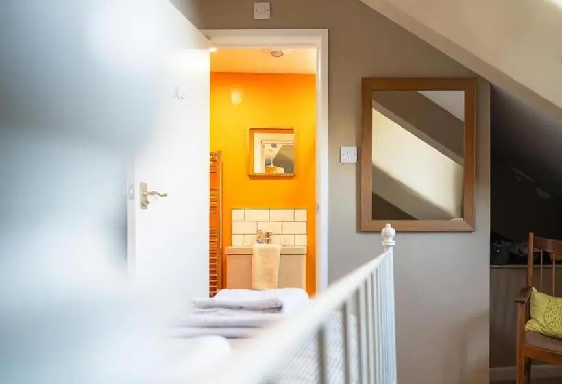 اتاق استاندارد, Sleepy Puffin Guest House