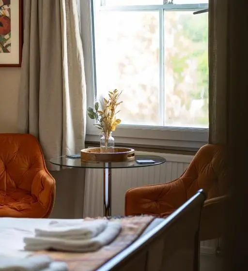 اتاق لوکس با تخت بزرگ, Sleepy Puffin Guest House
