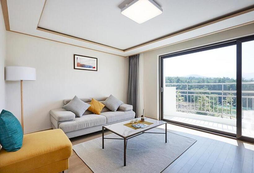 Люкс Повышенной Комфортности, The N Resort Hotel&spa Yangyang