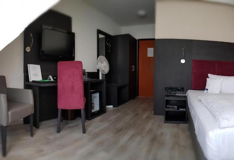 Quarto Estandar, Astralis Hotel Domizil