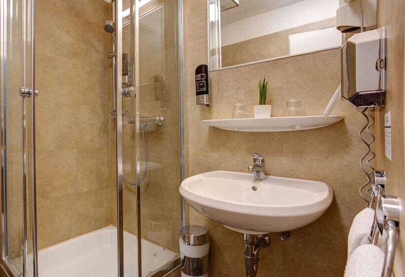 家庭间, Sure Hotel By Best Western Ambassador Duesseldorf