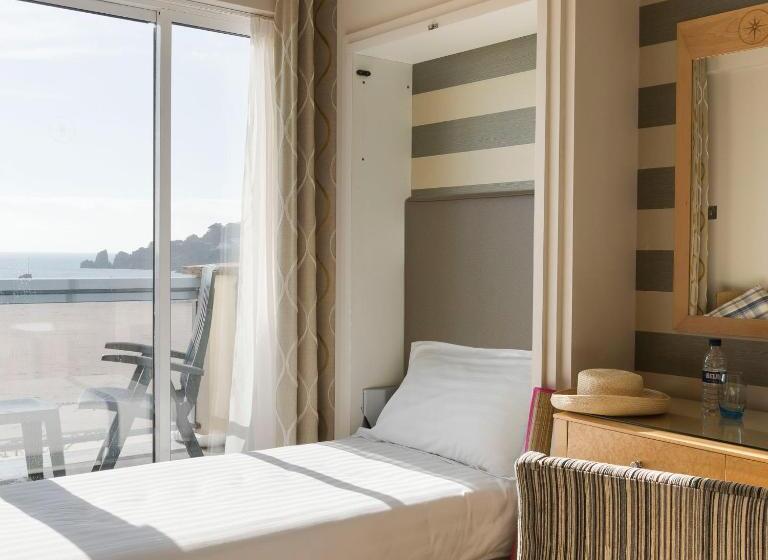 Triple Room Sea View, Golden Sands