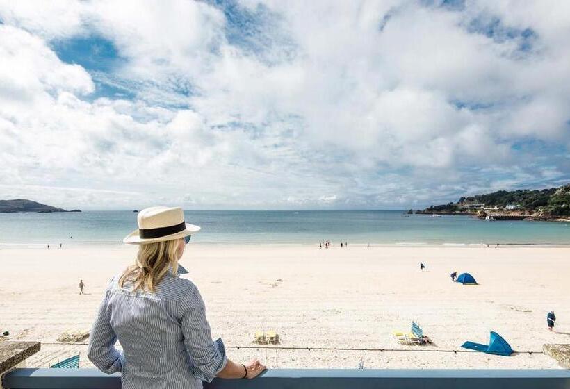 اتاق سوپریور با چشم‌انداز دریا, Golden Sands