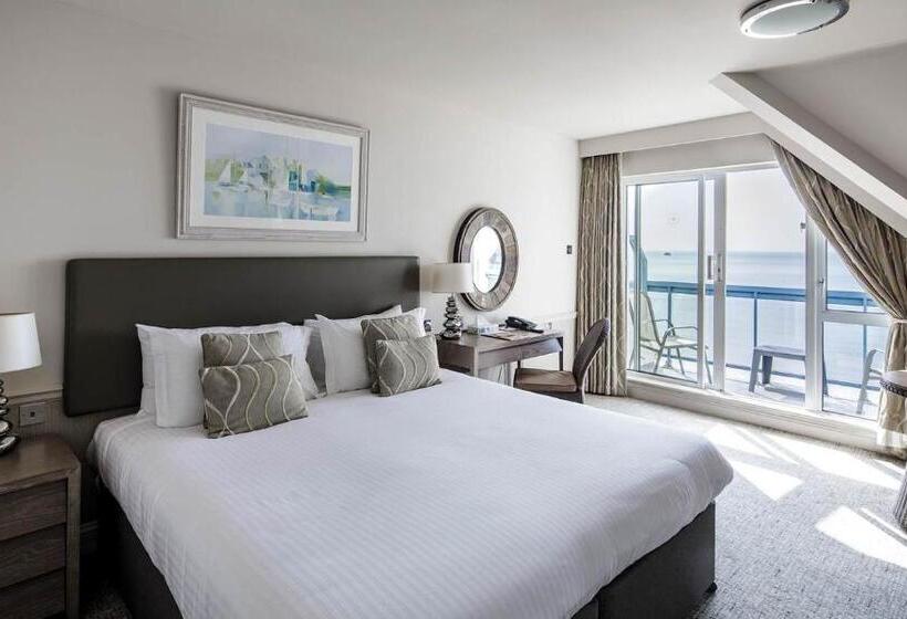 اتاق سوپریور خانوادگی با چشم‌انداز دریا, Golden Sands