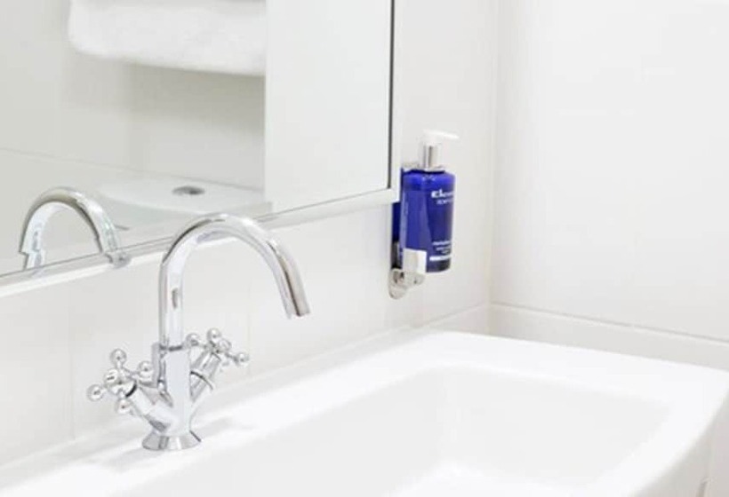 اتاق سوپریور خانوادگی با چشم‌انداز دریا, Golden Sands