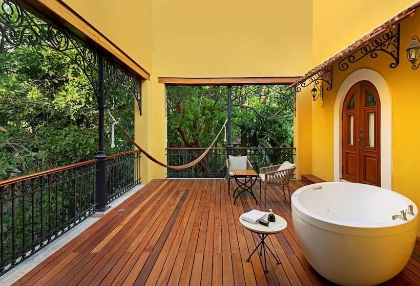 Люкс, Hacienda Xcanatun, Angsana Heritage Collection