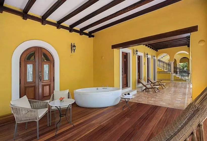سوییت, Hacienda Xcanatun, Angsana Heritage Collection