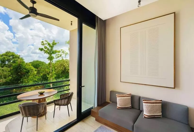 سوییت جونیور, Hacienda Xcanatun, Angsana Heritage Collection