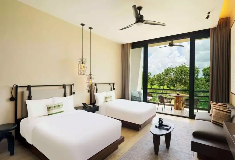 سوییت جونیور, Hacienda Xcanatun, Angsana Heritage Collection