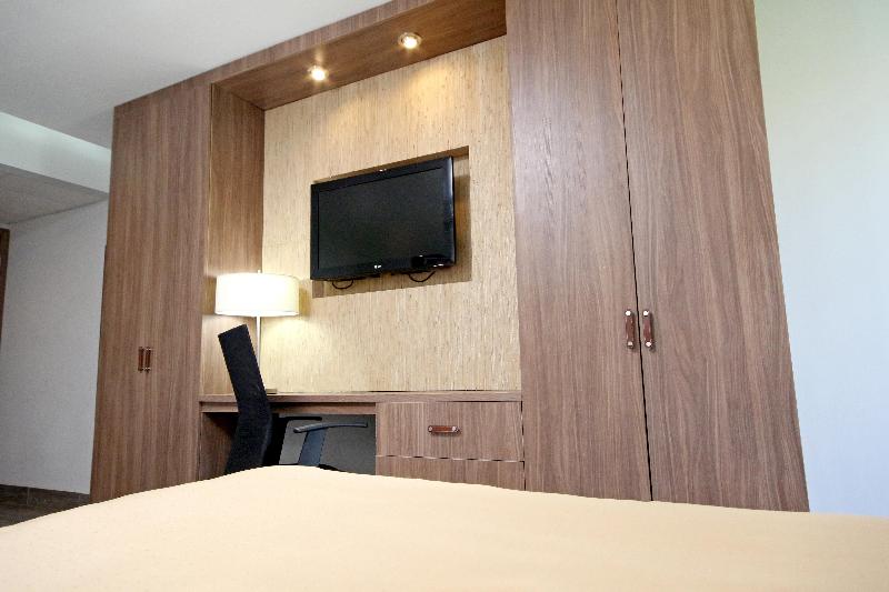 Номер Стандарт, Voco Hermosillo, An Ihg