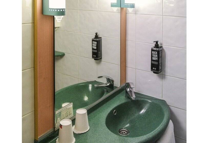 Номер Стандарт, Ibis Madrid Alcorcon Tresaguas