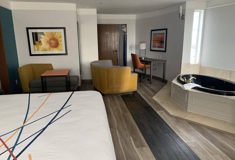 جناح رئاسى, La Quinta By Wyndham Okc North   Quail Springs