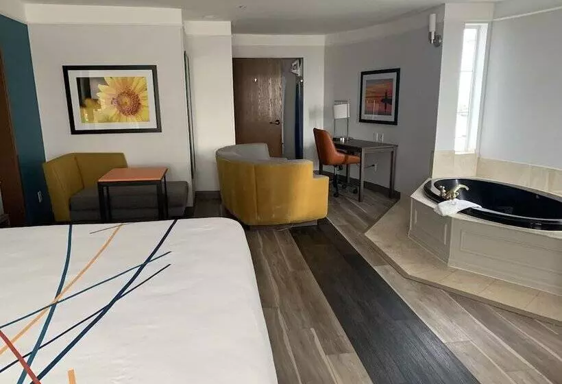 プレジデントスイートルーム, La Quinta By Wyndham Okc North   Quail Springs
