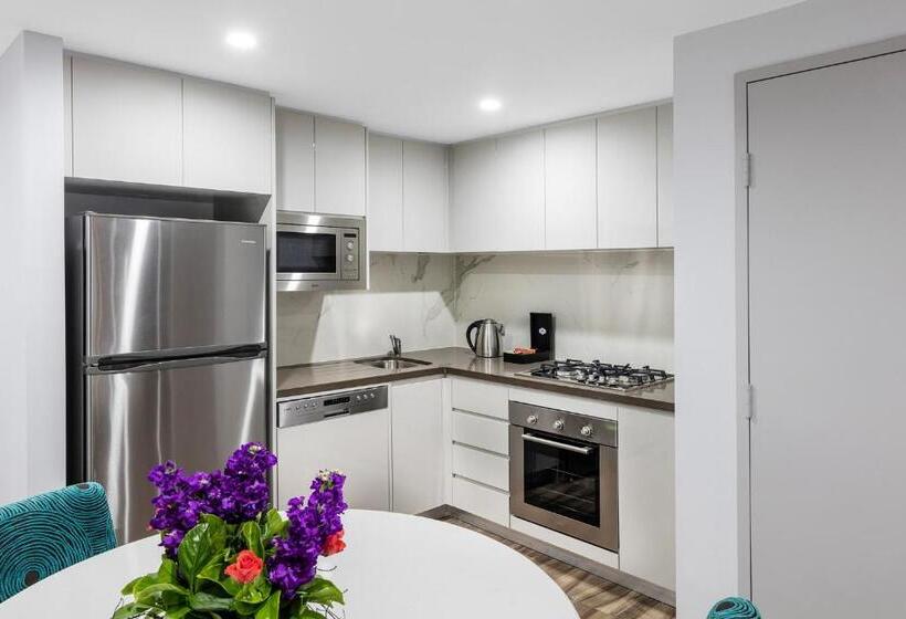 استودیوی استاندارد, Meriton Suites Bondi Junction