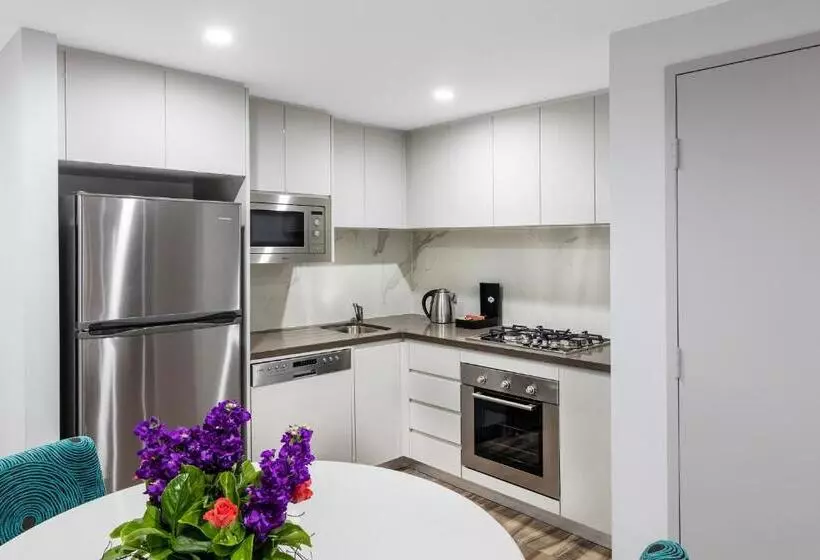 スタンダードスタジオ, Meriton Suites Bondi Junction