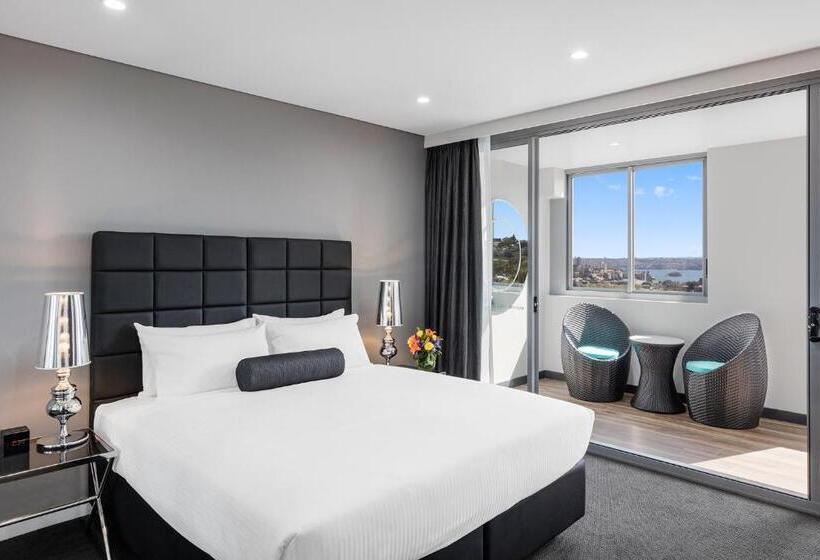 استودیوی استاندارد, Meriton Suites Bondi Junction