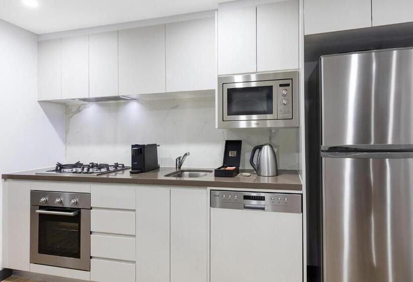 سوییت لوکس, Meriton Suites Bondi Junction