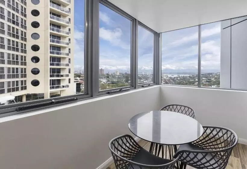 デラックススイート, Meriton Suites Bondi Junction