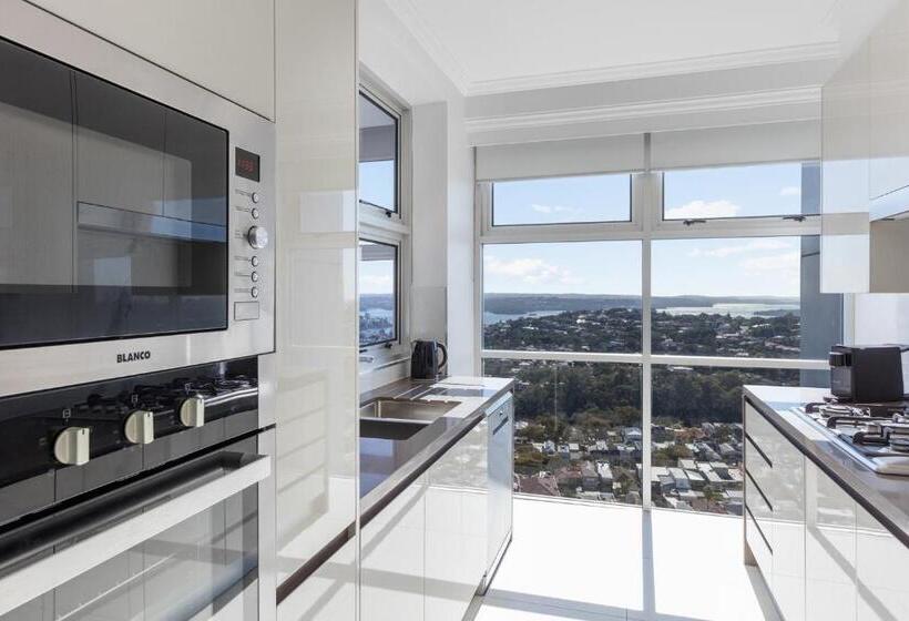 3 Bedroom Suite, Meriton Suites Bondi Junction
