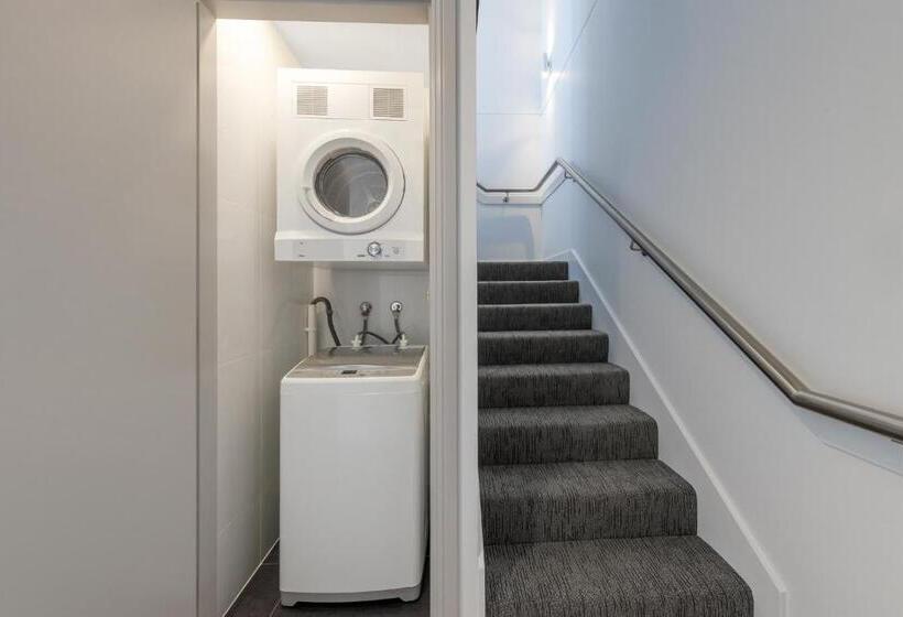 Люкс, Meriton Suites Bondi Junction