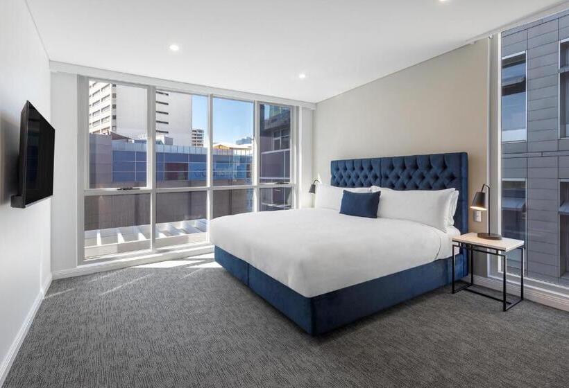 Люкс, Meriton Suites Bondi Junction