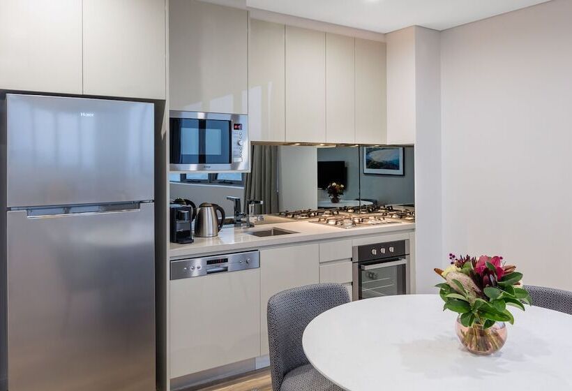 Люкс Deluxe 2 Спальни, Meriton Suites Bondi Junction