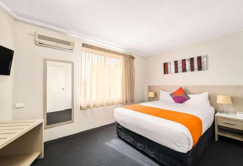 إستديو عائلى, Quality Hotel City Centre