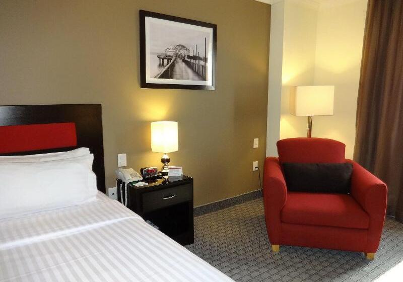 キングサイズベッドのスタンダードルーム, Ramada By Wyndham Ciudad De Mexico Perinorte