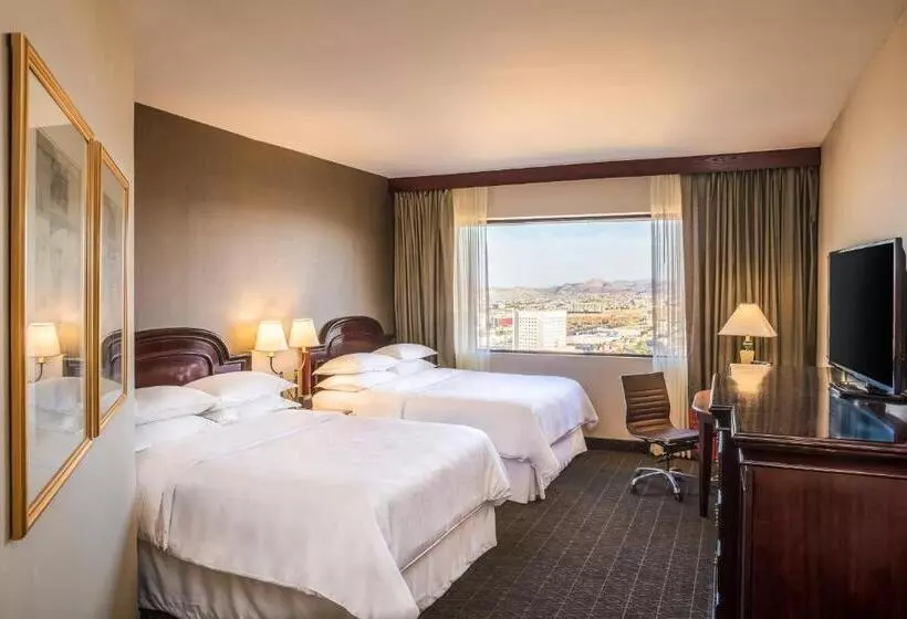 Club Room with Views, Sheraton Chihuahua Soberano